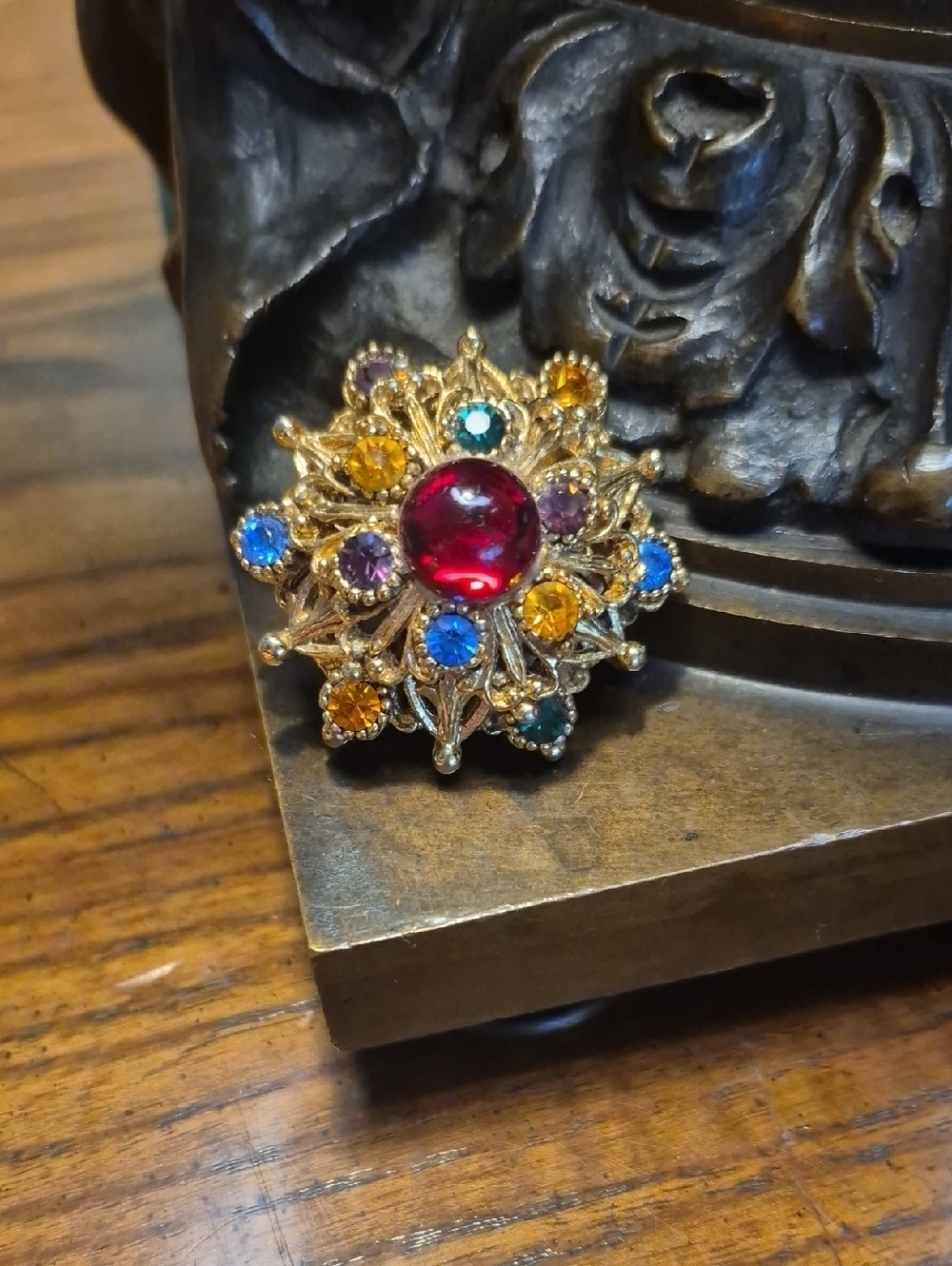 Sphinx Gripoix Vintage Jeweled Colorful Brooch
